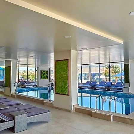 Sunshine Alessi Pool & 3* كونستانتا